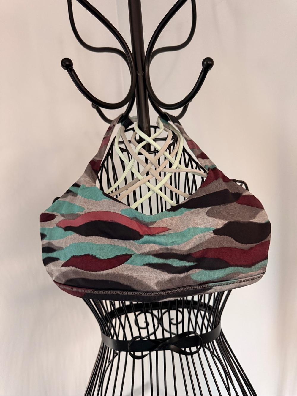 lululemon athletica Camouflage Sports Bra in Teal, Burgundy & Gray size 8